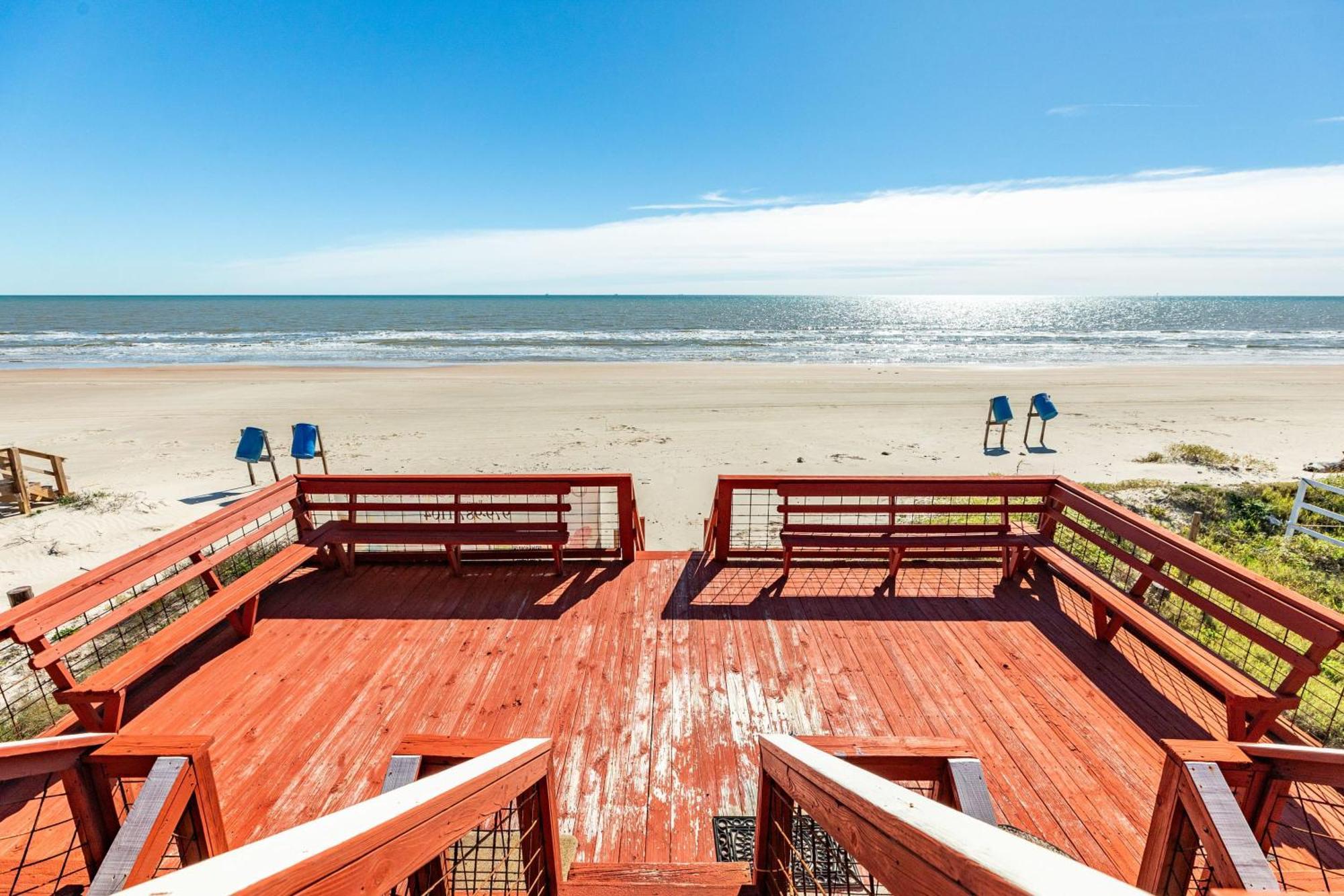Unobstructed Oceanfront Sea Turtle Unit 2 Beach Pad! サーフサイド・ビーチ エクステリア 写真