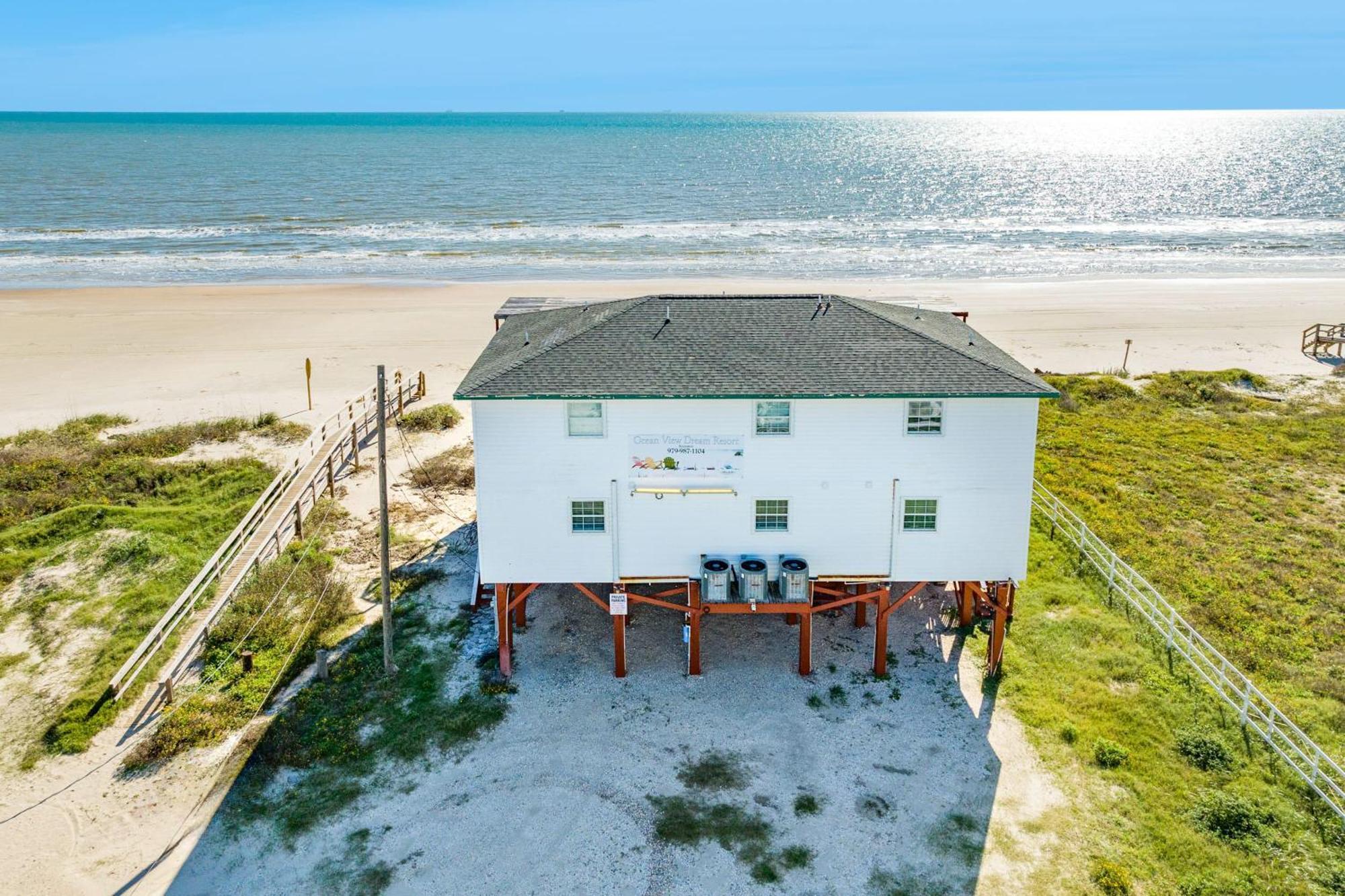 Unobstructed Oceanfront Sea Turtle Unit 2 Beach Pad! サーフサイド・ビーチ エクステリア 写真