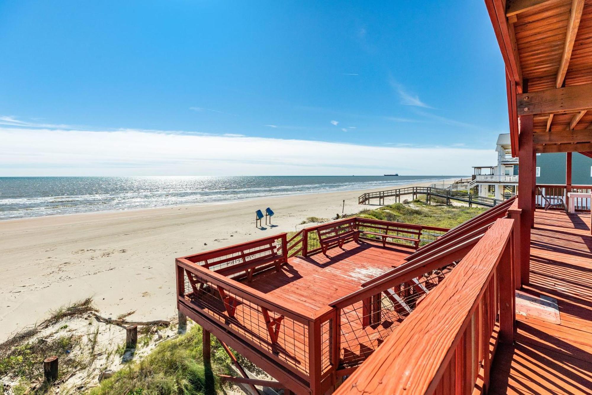 Unobstructed Oceanfront Sea Turtle Unit 2 Beach Pad! サーフサイド・ビーチ エクステリア 写真