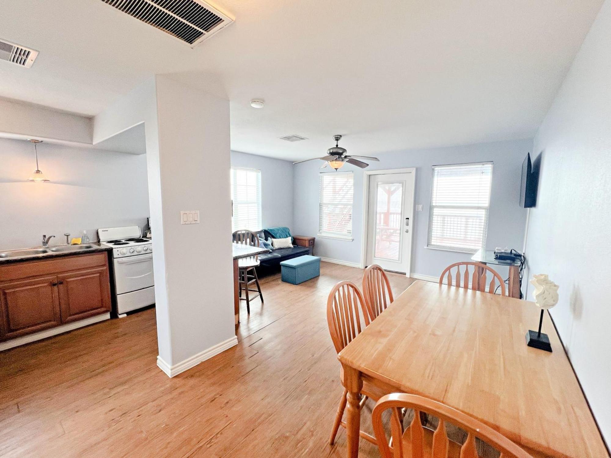 Unobstructed Oceanfront Sea Turtle Unit 2 Beach Pad! サーフサイド・ビーチ エクステリア 写真